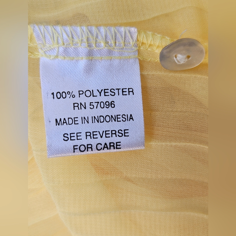 Nicola Pale Yellow Pleated Sheer Button-Up Blouse with Tank - Picture 8 of 10